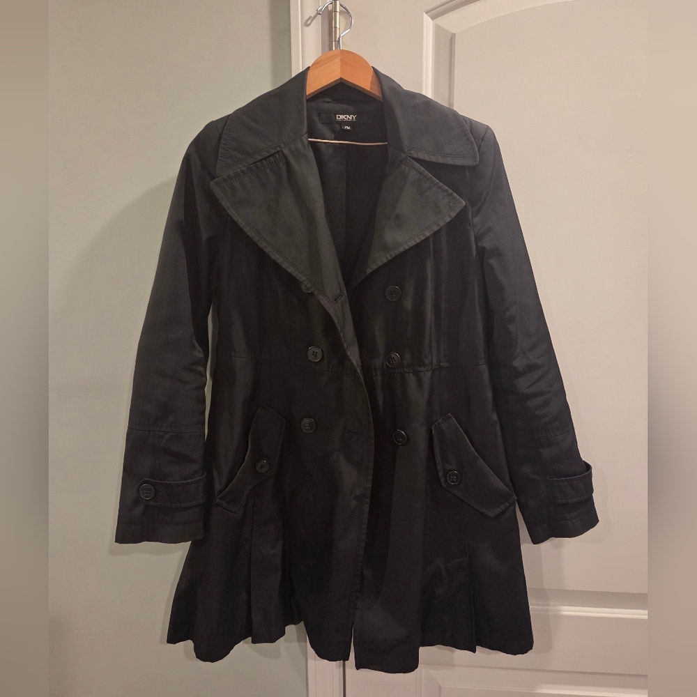 DKNY Women's Short Trench Coat - Double Breasted Jacket In Black Petite Medium